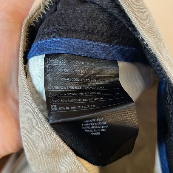 Volcom khaki 30 inch waist shorts - Picture 7 of 8